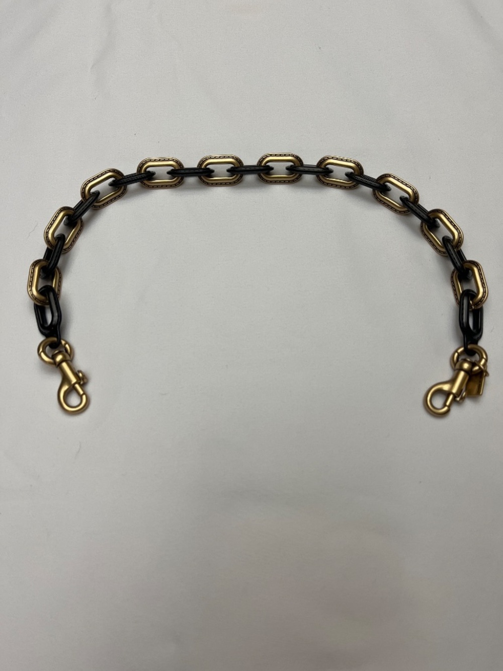 NWOT COACH Brand Blk/Gold Bag Chain/Charm Accessory.  Metal.  18” Long. - Picture 4 of 6